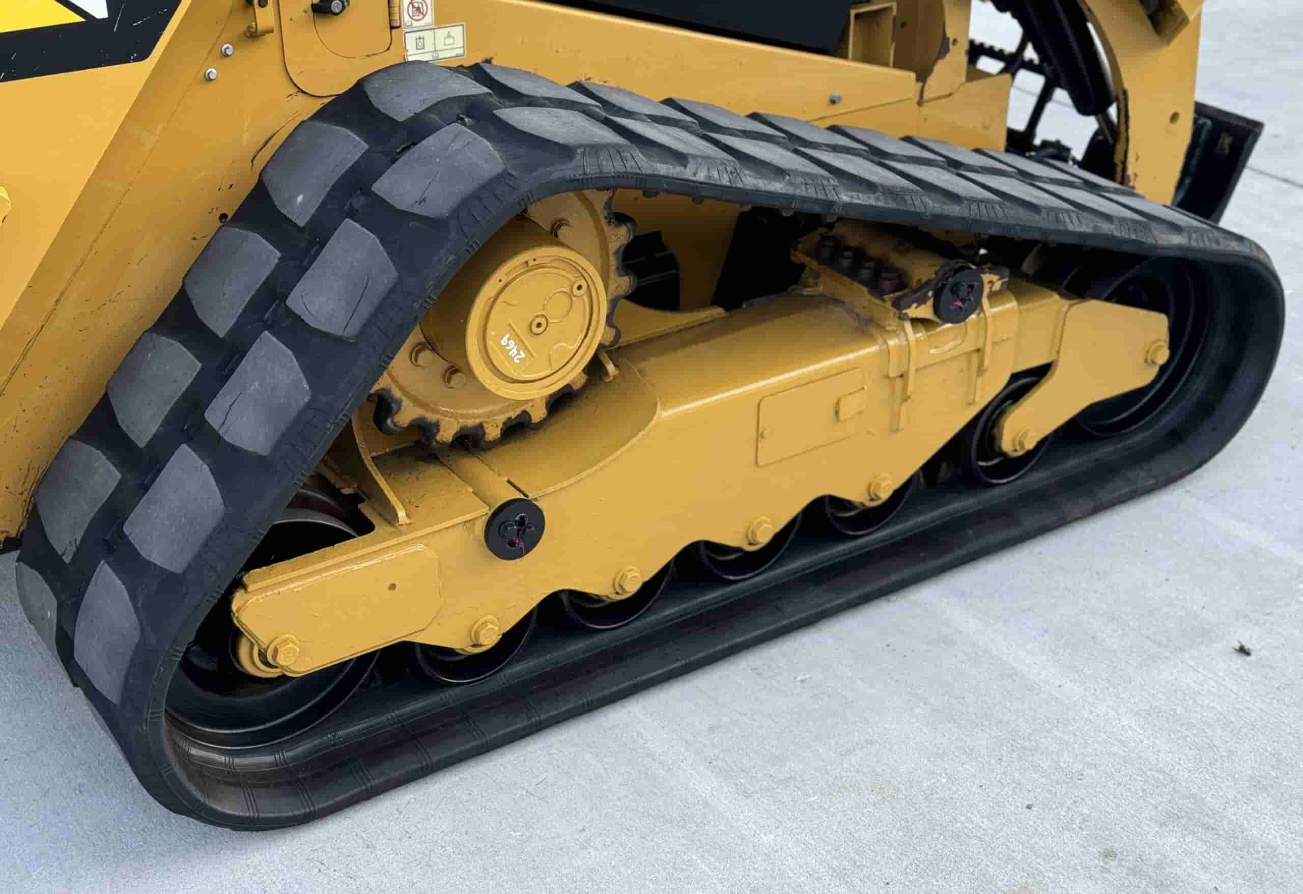 2019 CAT 289D HIGH FLOW
